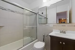 3900 N Lake Shore Dr, Chicago, IL 60613 - Photo 9