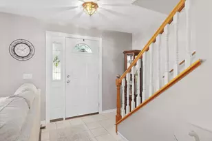 2697 Creekside Ln, Morris, IL 60450 - Photo 9