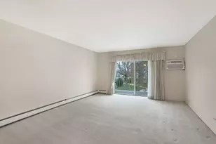 1321 S Finley Rd, Lombard, IL 60148 - Photo 5