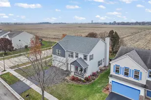 38 E Meadow Dr, Cortland, IL 60112 - Photo 57