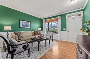 38 E Meadow Dr, Cortland, IL 60112 - Photo 5