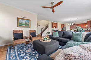 38 E Meadow Dr, Cortland, IL 60112 - Photo 27