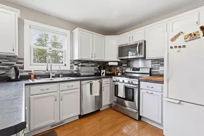 2138 N Green Valley Lane, Round Lake Beach, IL 60073 - Photo 7