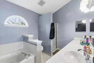 2138 N Green Valley Ln, Round Lake Beach, IL 60073 - Photo 13