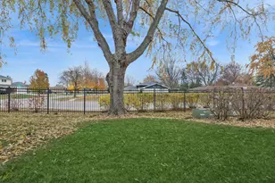 1967 N Jamestown Dr, Palatine, IL 60074 - Photo 17