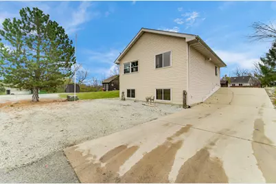 134 Fossil Lake Road, Wilmington, IL 60481 - Photo 3