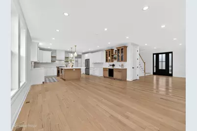 11300 Sequoya Lane, Indian Head Park, IL 60525 - Photo 9