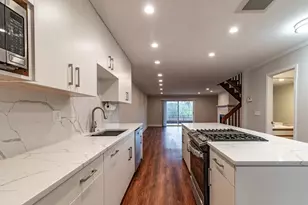 1087 Deerfield Pl, Highland Park, IL 60035 - Photo 7