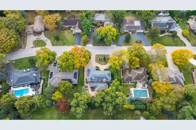 39 Mockingbird Lane, Oak Brook, IL 60523 - Photo 47
