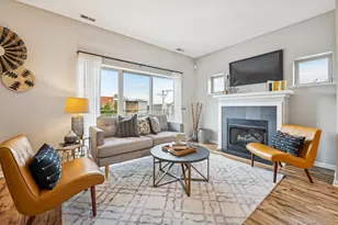 1928 N Kedzie Ave, Chicago, IL 60647 - Photo 3