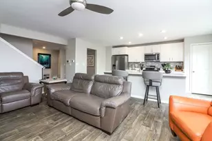 2084 Canyon Creek Ct, Aurora, IL 60503 - Photo 11