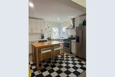 644 W Hinsdale Avenue, Hinsdale, IL 60521 - Photo 3