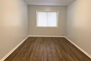 1110 W 18th St, Broadview, IL 60155 - Photo 9