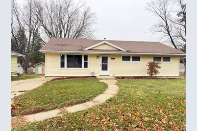 322 E 10th Street, Pecatonica, IL 61063 - Photo 1