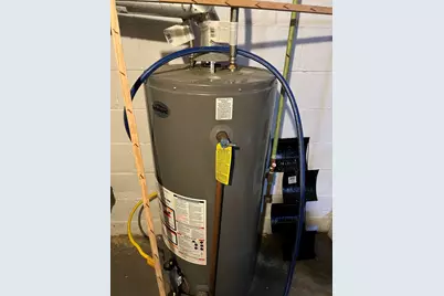 204 Willard Avenue, Rockford, IL 61101 - Photo 9