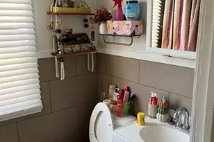 204 Willard Ave, Rockford, IL 61101 - Photo 3