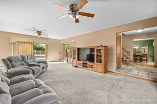 4319 Mc Cauley Rd, Woodstock, IL 60098 - Photo 5