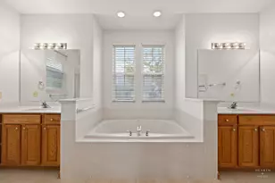 13116 Eakin Creek Ct, Huntley, IL 60142 - Photo 23