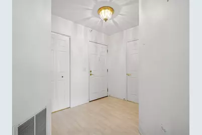7450 Lincoln Avenue #609, Skokie, IL 60077 - Photo 9