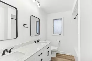 8926 Butterfield Ln, Orland Park, IL 60462 - Photo 23