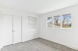 8926 Butterfield Ln, Orland Park, IL 60462 - Photo 25