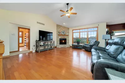 7082 Brimmer Way, Cherry Valley, IL 61016 - Photo 5