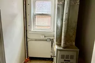 7804 S Burnham Ave, Chicago, IL 60649 - Photo 19