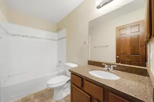 1047 Waterford Cut, Crystal Lake, IL 60014 - Photo 15