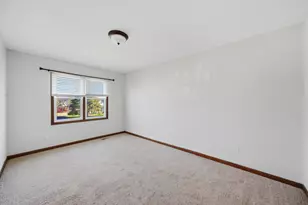 1047 Waterford Cut, Crystal Lake, IL 60014 - Photo 17