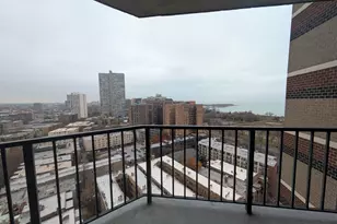 3660 N Lake Shore Dr, Chicago, IL 60613 - Photo 11