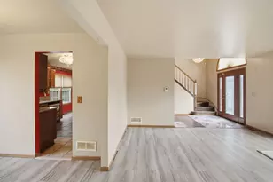 1155 Hanover Dr, Batavia, IL 60510 - Photo 15