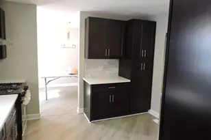 407 Beechwood Dr, Westmont, IL 60559 - Photo 9