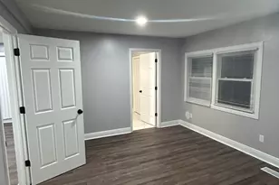 616 Parkside Cir, Streamwood, IL 60107 - Photo 9