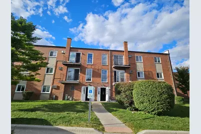 125 W Elk Trail #124, Carol Stream, IL 60188 - Photo 1