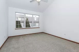 202 Braeburn Cir, Sugar Grove, IL 60554 - Photo 15