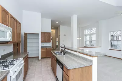 202 Braeburn Circle, Sugar Grove, IL 60554 - Photo 11