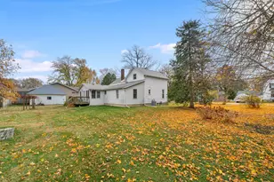 320 E Dekalb St, Somonauk, IL 60552 - Photo 5