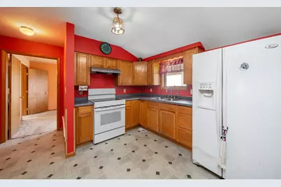 320 E Dekalb Street, Somonauk, IL 60552 - Photo 17