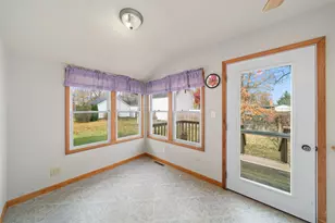 320 E Dekalb St, Somonauk, IL 60552 - Photo 13