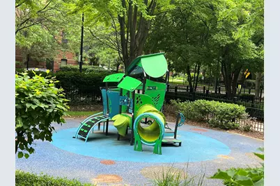 834 W Village Court, Chicago, IL 60608 - Photo 27