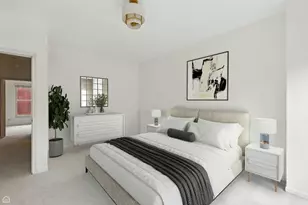 834 W Village Ct, Chicago, IL 60608 - Photo 11