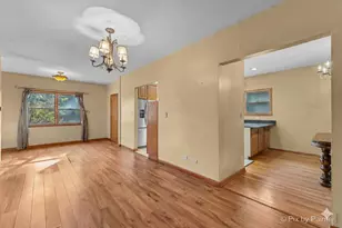 31 W Harrison Rd, Lombard, IL 60148 - Photo 3