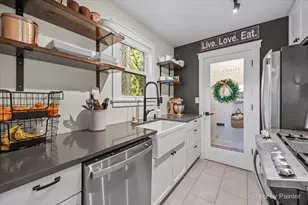 625 S Harrison St, Batavia, IL 60510 - Photo 9