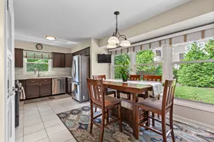 1211 Parliament Ct, Libertyville, IL 60048 - Photo 5