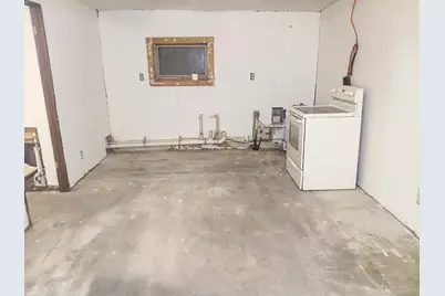 2112 E 2400 Road, Watseka, IL 60970 - Photo 5