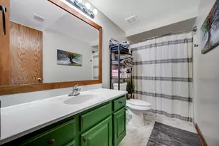 2034 Manico Ct, Crest Hill, IL 60403 - Photo 11