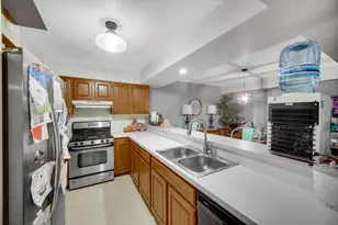 2034 Manico Ct, Crest Hill, IL 60403 - Photo 7