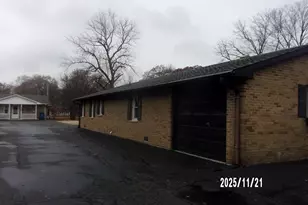 431 S 5th St, Watseka, IL 60970 - Photo 1