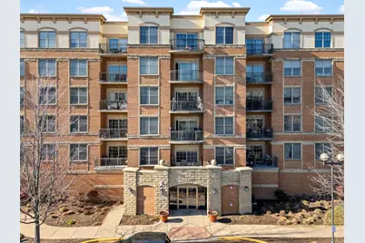 9530 Cook Avenue #211, Oak Lawn, IL 60453 - Photo 1