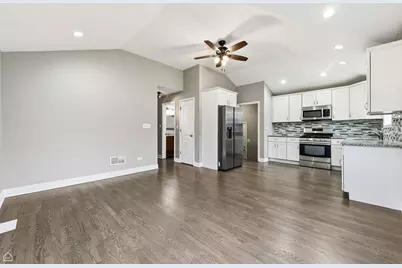 7701 S Christiana Avenue, Chicago, IL 60652 - Photo 3